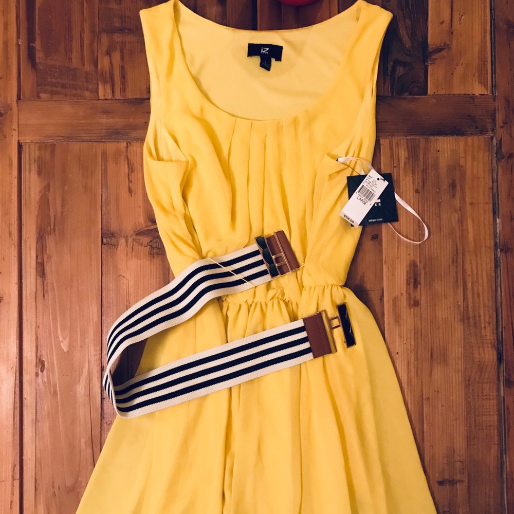 NWT Yellow belted fit and flare!